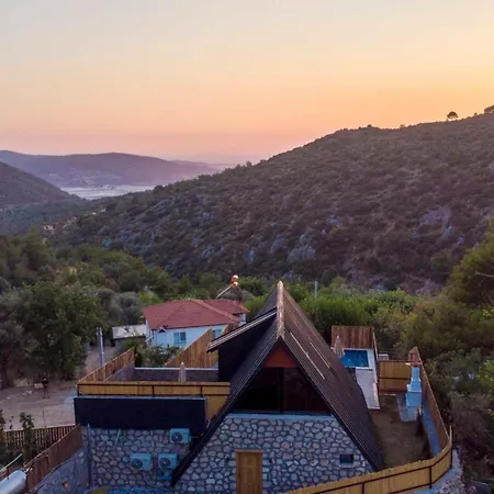 Triangle Uzumlu (Mediterranean)